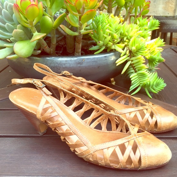 Nine West Shoes - Vintage Nine West woven slingbacks in natural